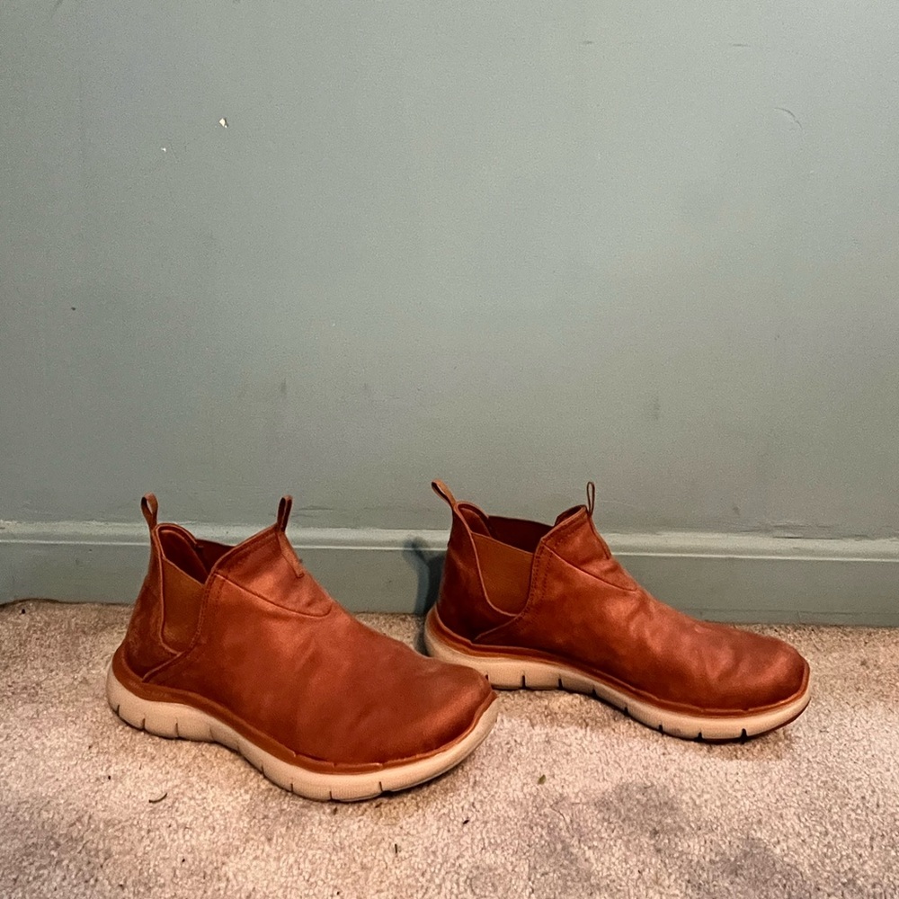 Skechers Memory Foam Shoes